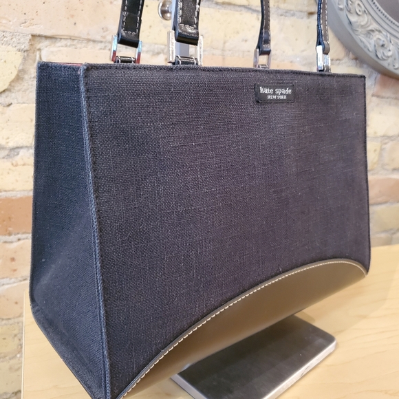 Kate Spade Tote with Pink Lining - Picture 3 of 8